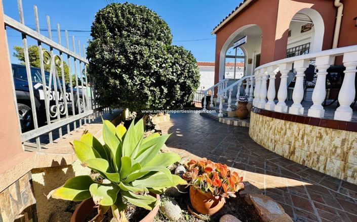 Image No.39-2 Bed Villa for sale