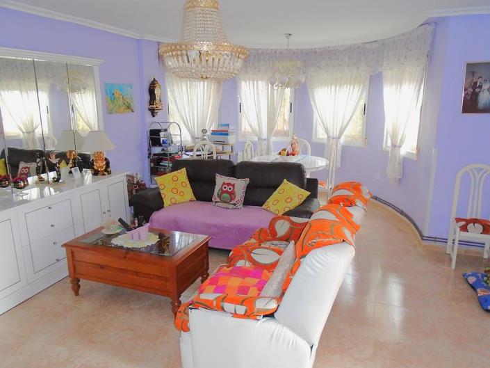 Image No.32-3 Bed House for sale