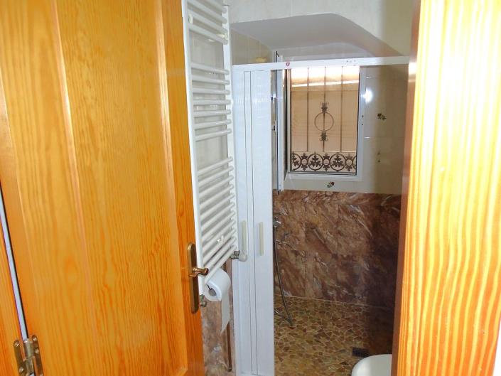 Image No.37-3 Bed House for sale