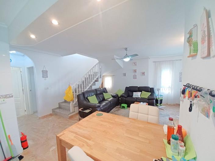 Image No.17-3 Bed Villa / Detached for sale