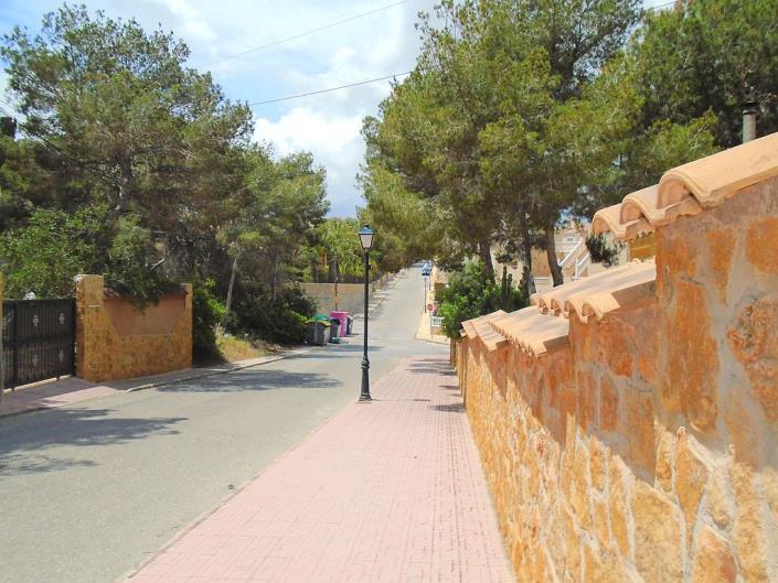 Image No.12-6 Bed Villa / Detached for sale