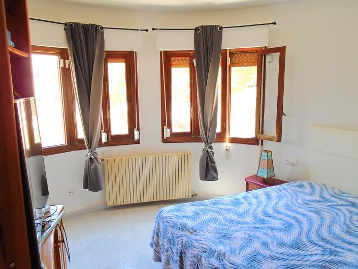 Image No.24-6 Bed Villa / Detached for sale