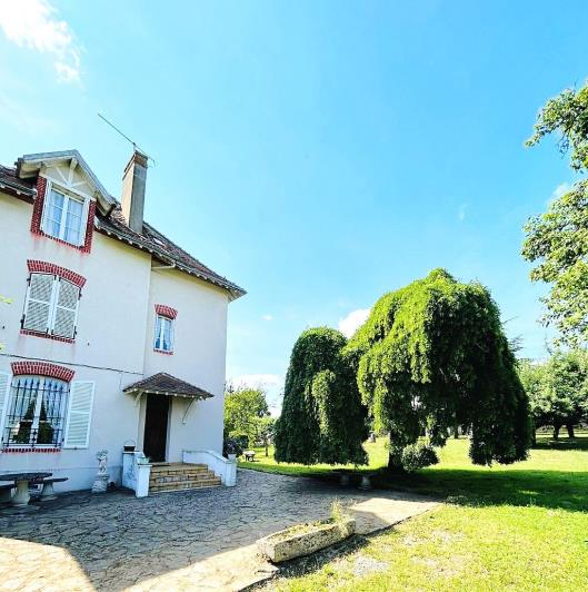 Image No.7-9 Bed Villa / Detached for sale