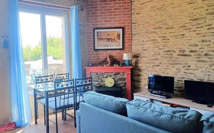 Image No.15-9 Bed Villa / Detached for sale