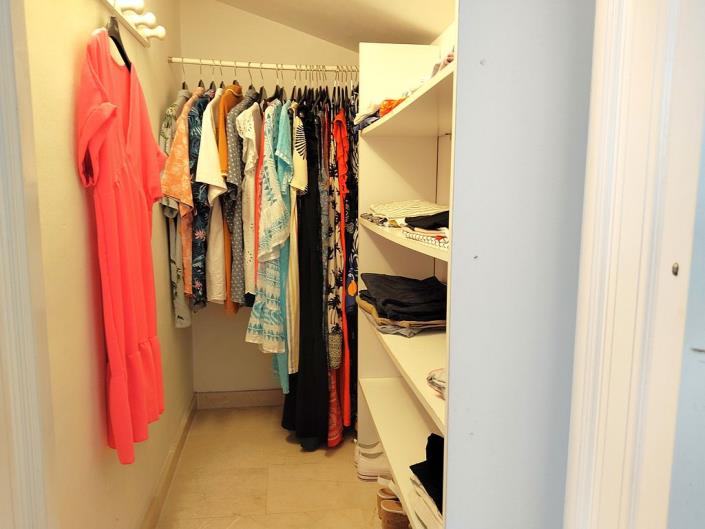 Image No.20-3 Bed Townhouse for sale