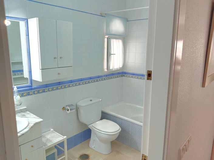 Image No.30-3 Bed Townhouse for sale