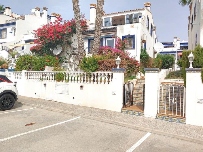 Image No.1-3 Bed Townhouse for sale