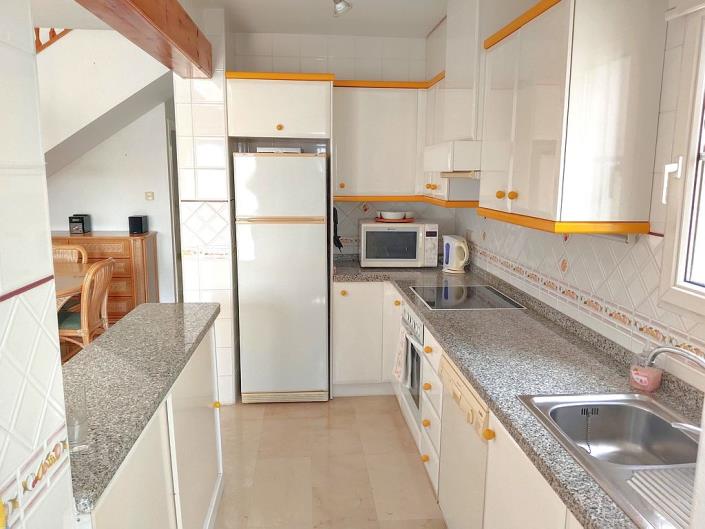 Image No.27-3 Bed Townhouse for sale