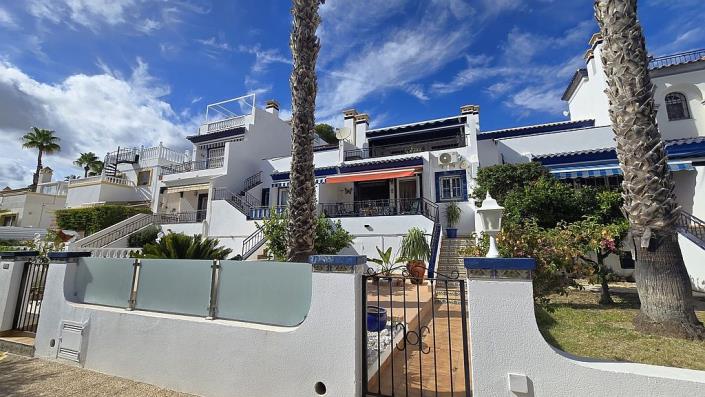 Image No.1-3 Bed House for sale