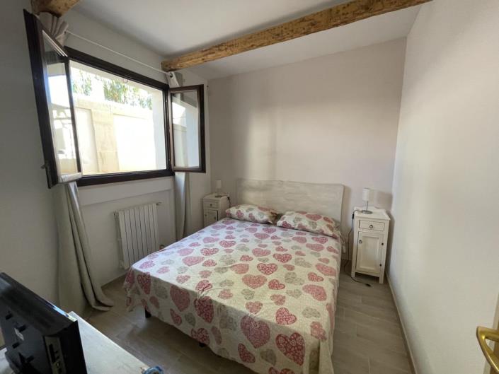 Image No.6-8 Bed Villa for sale