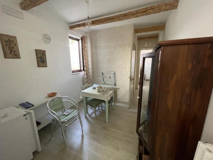 Image No.9-8 Bed Villa for sale