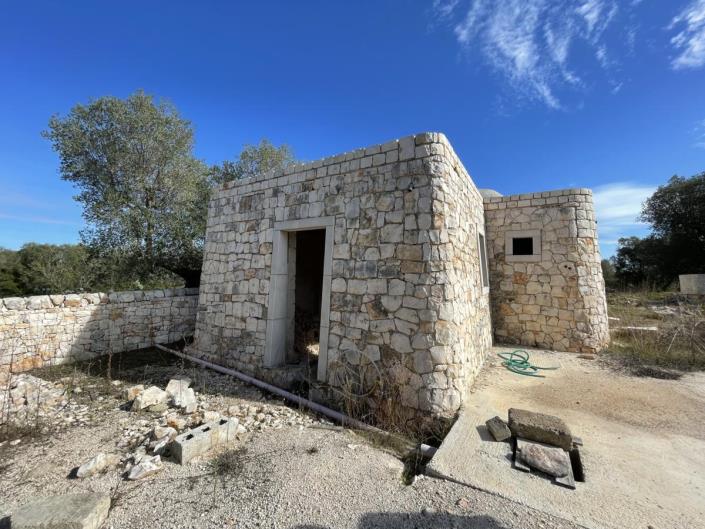 Image No.12-3 Bed Country House for sale