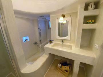 PHOTO-2022-04-20-16-08-13