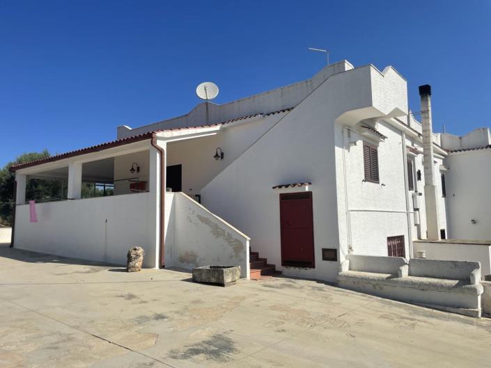 Image No.3-4 Bed Villa for sale