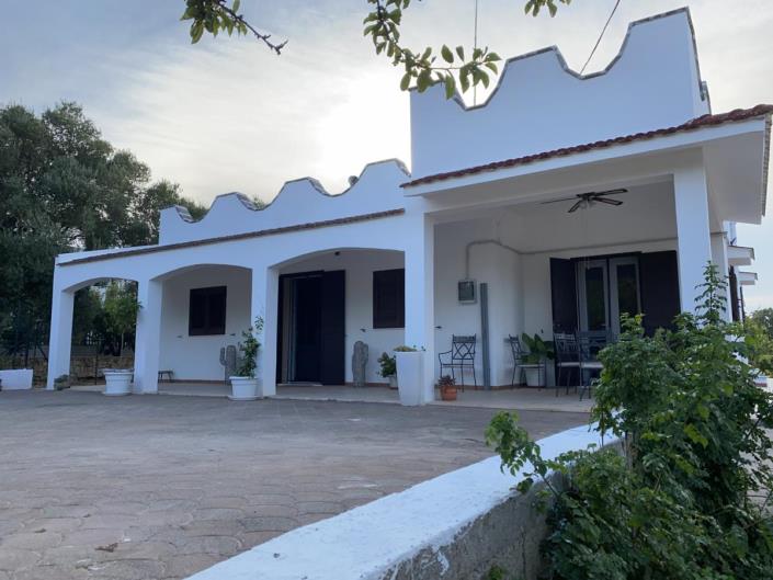 Image No.1-2 Bed Villa for sale