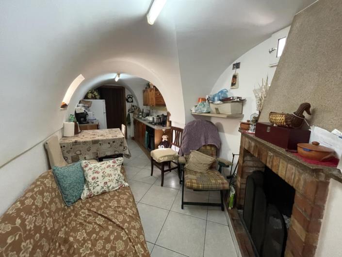 Image No.25-2 Bed Apartment for sale