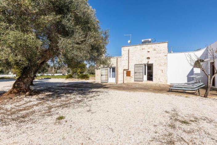 Image No.10-2 Bed Villa for sale