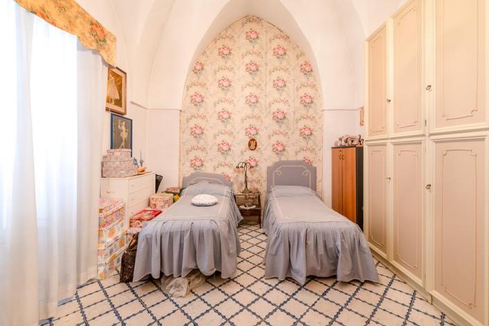 Image No.38-4 Bed House for sale