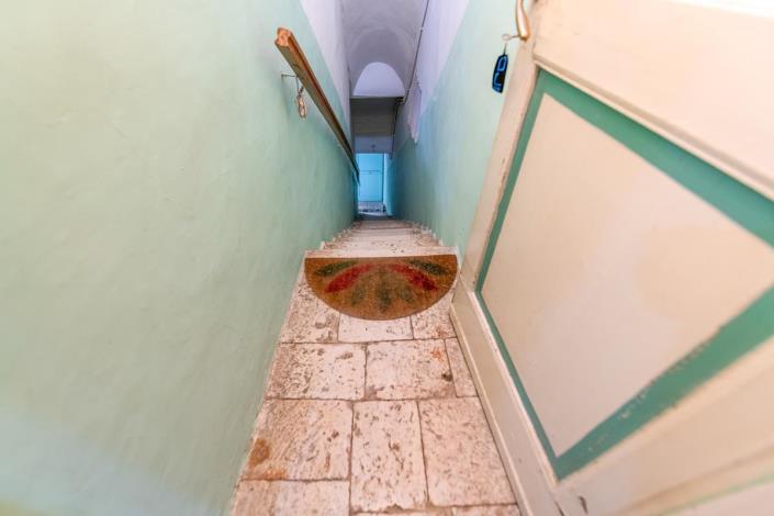 Image No.45-4 Bed House for sale