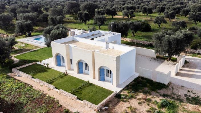 Image No.1-3 Bed Villa for sale