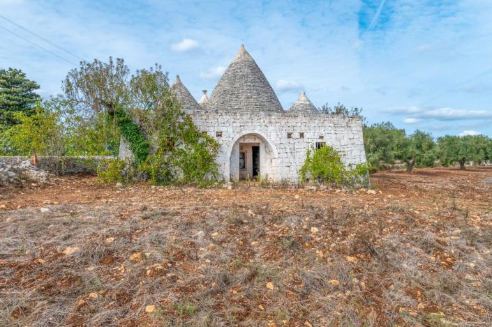 Image No.4-2 Bed Trullo for sale