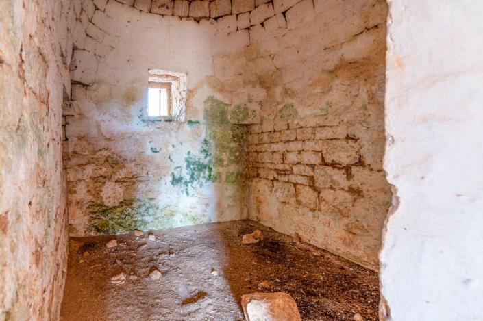 Image No.23-2 Bed Trullo for sale