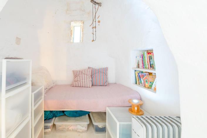 Image No.18-2 Bed Trullo for sale