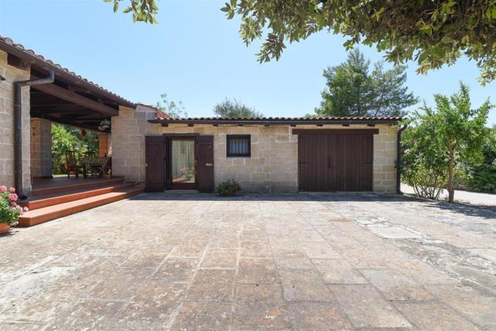 Image No.8-8 Bed Villa for sale