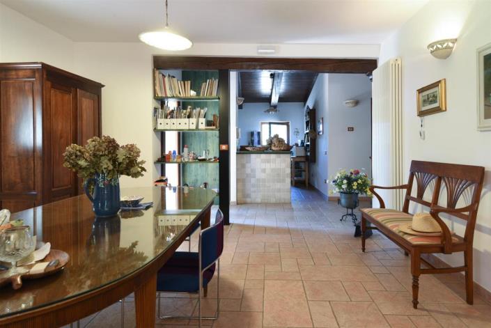 Image No.17-8 Bed Villa for sale