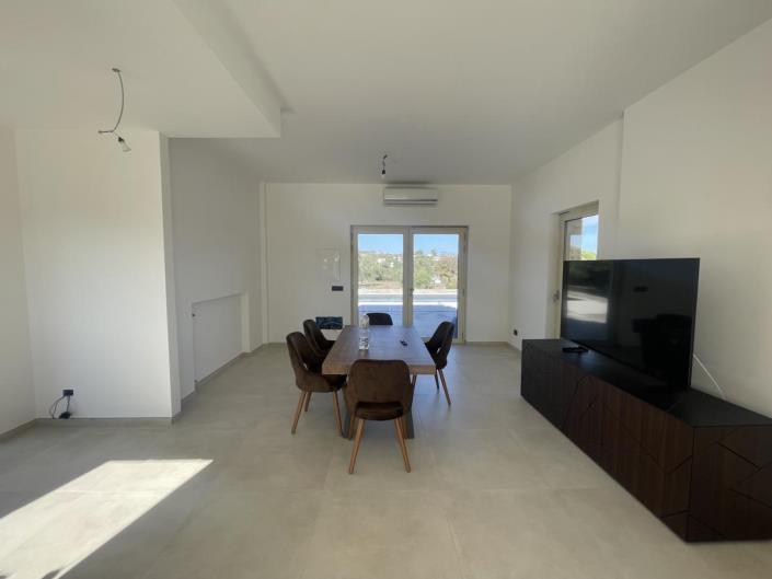 Image No.20-2 Bed Villa for sale