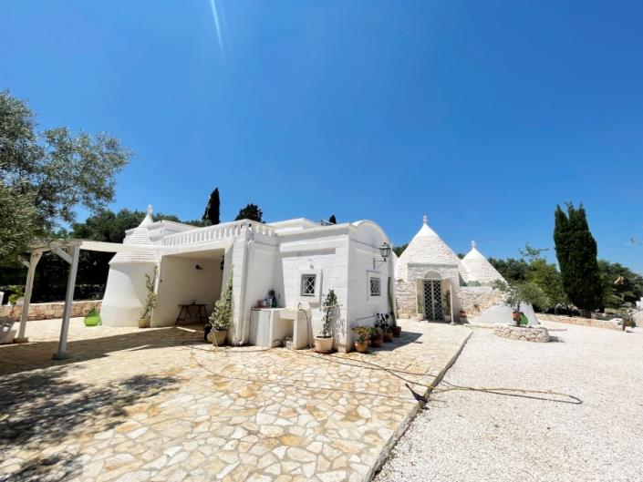 Image No.48-3 Bed Trullo for sale