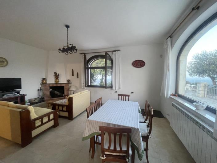 Image No.29-3 Bed Villa for sale