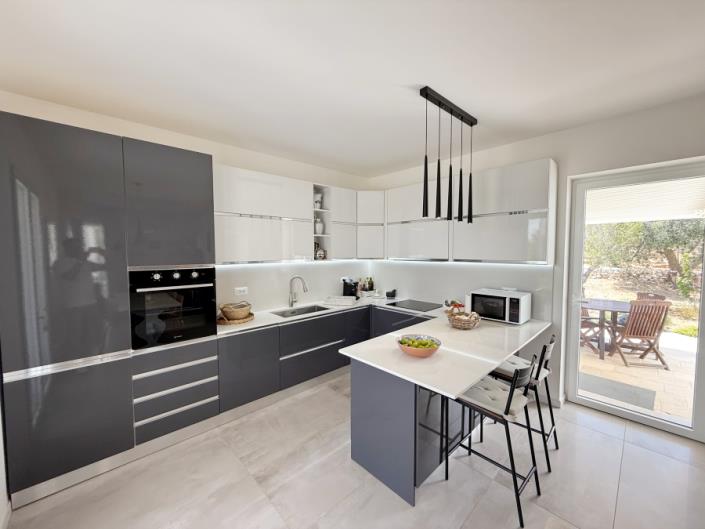 Image No.43-2 Bed Villa for sale