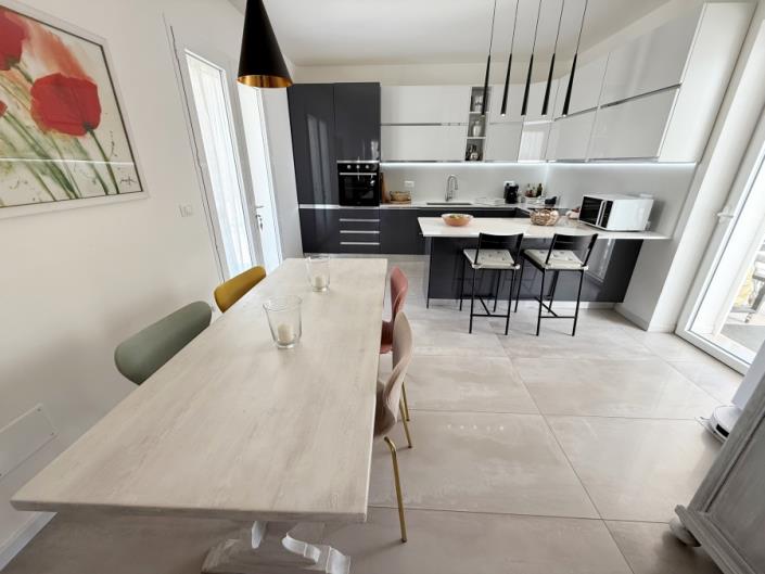 Image No.47-2 Bed Villa for sale