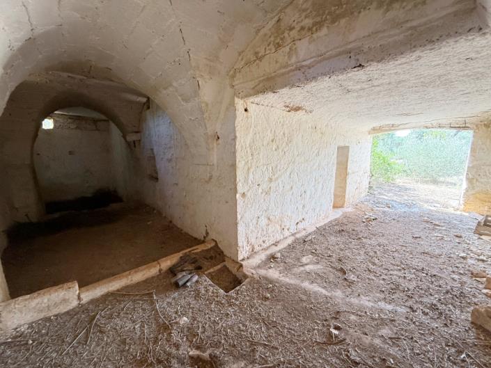 Image No.20-3 Bed Country House for sale