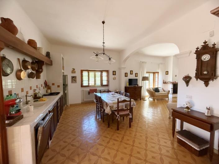 Image No.15-3 Bed Trullo for sale