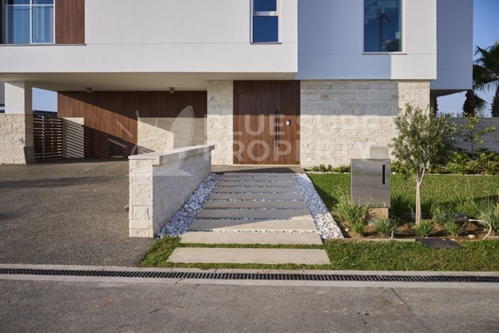 Image No.11-4 Bed Villa for sale