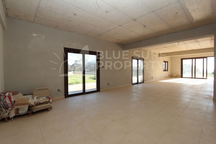 Image No.4-4 Bed Villa for sale