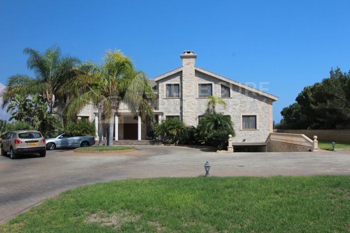 Image No.28-6 Bed Villa for sale