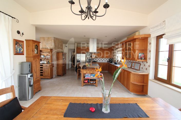 Image No.5-6 Bed Villa for sale