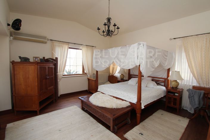 Image No.9-6 Bed Villa for sale