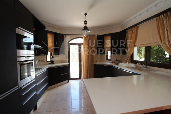 Image No.10-Villa de 4 chambres à vendre à Kapparis