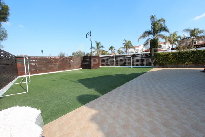 Image No.17-2 Bed Villa for sale