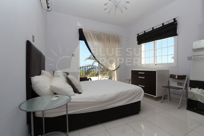 Image No.11-4 Bed Villa for sale