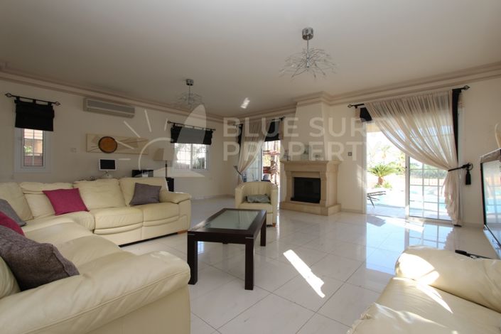 Image No.3-4 Bed Villa for sale