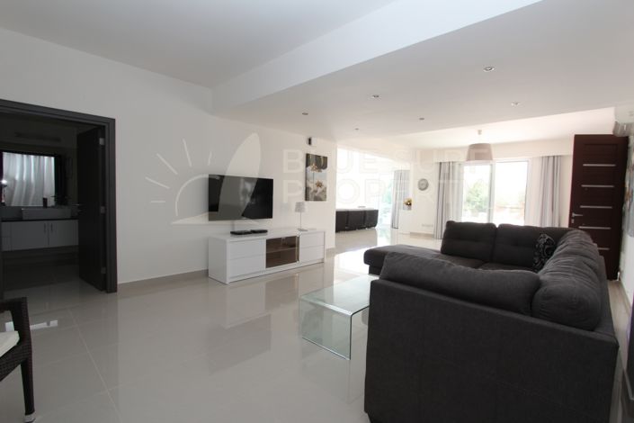 Image No.9-4 Bed Villa for sale