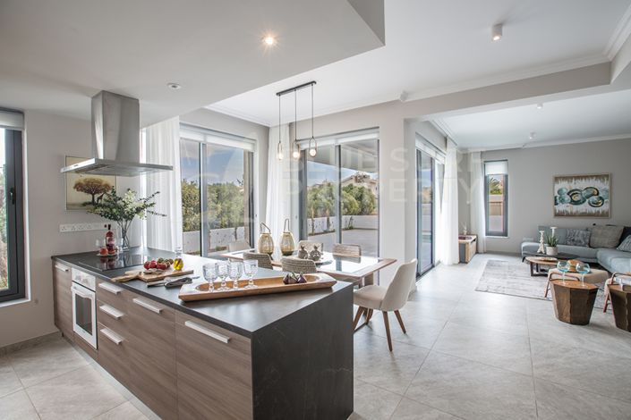 Image No.7-3 Bed Villa for sale