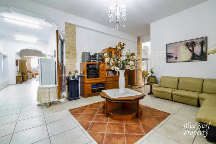 Image No.13-21 Bed Villa for sale