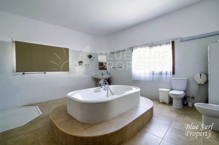 Image No.23-21 Bed Villa for sale