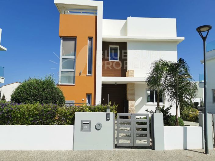 Image No.2-3 Bed Villa for sale